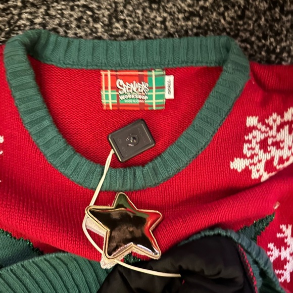 Spencer’s ugly Christmas sweater - Picture 2 of 3